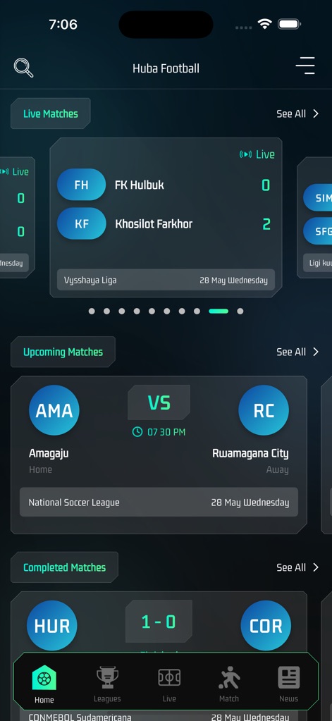 Huba Football - The app offers real-time score tracking for live matches and clear displays of upcoming fixtures with team matchups.