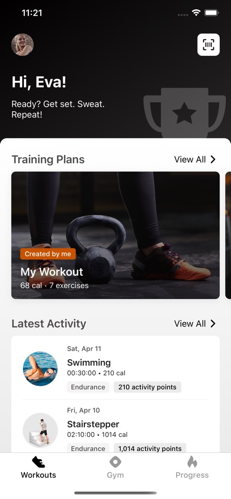EGYM Fitness - This interface displays a personalized welcome message and highlights accessible training plans, making it easy to jump into a tailored workout.