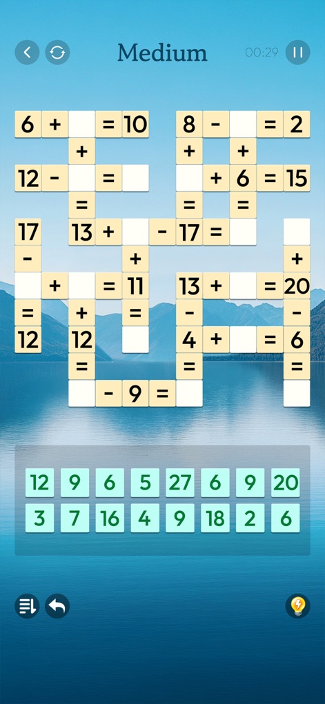 Arcadia Zen Math: Number Games - この中級レベルのパズルは、複数の演算子を組み合わせた計算グリッドと、視認性の高い大きな数字タイルを通じて、ユーザーに快適なプレイ体験を提供しながら集中力と問題解決能力を養います。