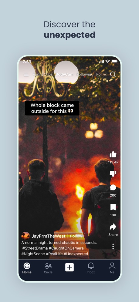 Scoopz: Your People Your Video App Store screenshot 5, headline “Discover the unexpected”. Teal.