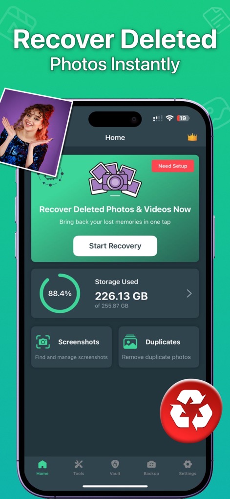 Photo Recovery: Restore Pics - A tela inicial do aplicativo oferece um botão direto "Start Recovery" para iniciar a recuperação, e exibe claramente o uso de armazenamento em um gráfico de pizza para o usuário.