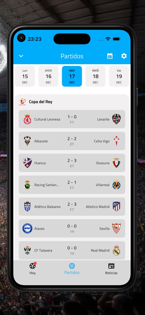 Futbol Argentina - EN VIVO - The app provides a clear daily match schedule with live scores and easy navigation to 'Hoy' (Today) and 'Partidos' (Matches) sections.