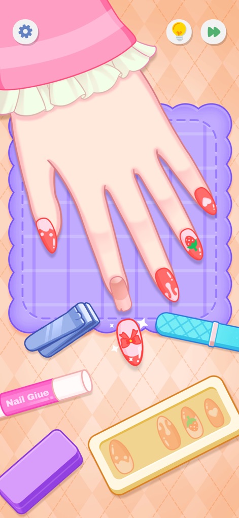 SatisPuzzle: Perfect Tidy - Players engage in intricate nail design, utilizing specialized nail glue and an assortment of decorative nail decals to create stunning looks.