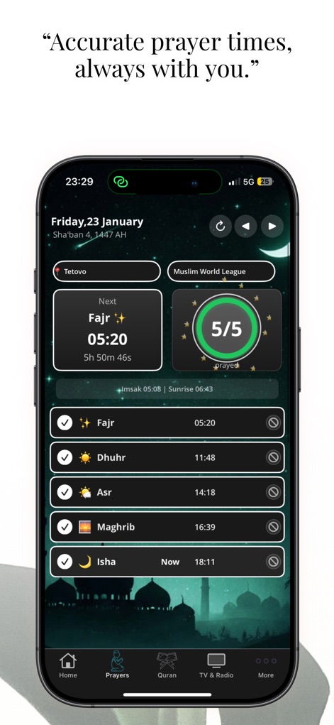 Al Quran Kareem- القران الكريم - Users can easily view all daily prayer times with indicators for completed prayers and configure settings with options like 'Muslim World League' for accurate timings.