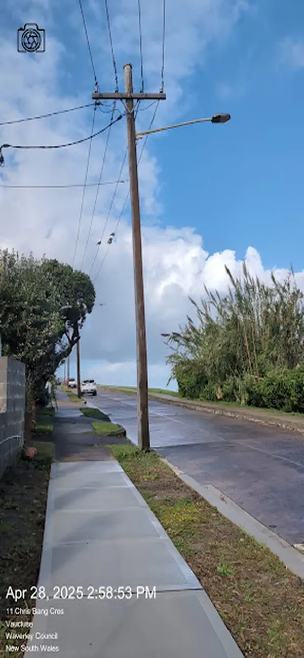 Stamplens (iOS) Podle: Roman Karki