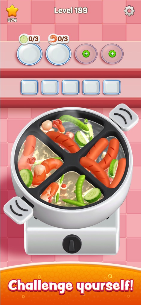 Hotpot Go - 이 앱은 소시지와 새우를 포함한 여러 재료가 분리된 냄비를 보여주며, 재료 정렬을 통해 복잡한 분류의 즐거움을 제공합니다.