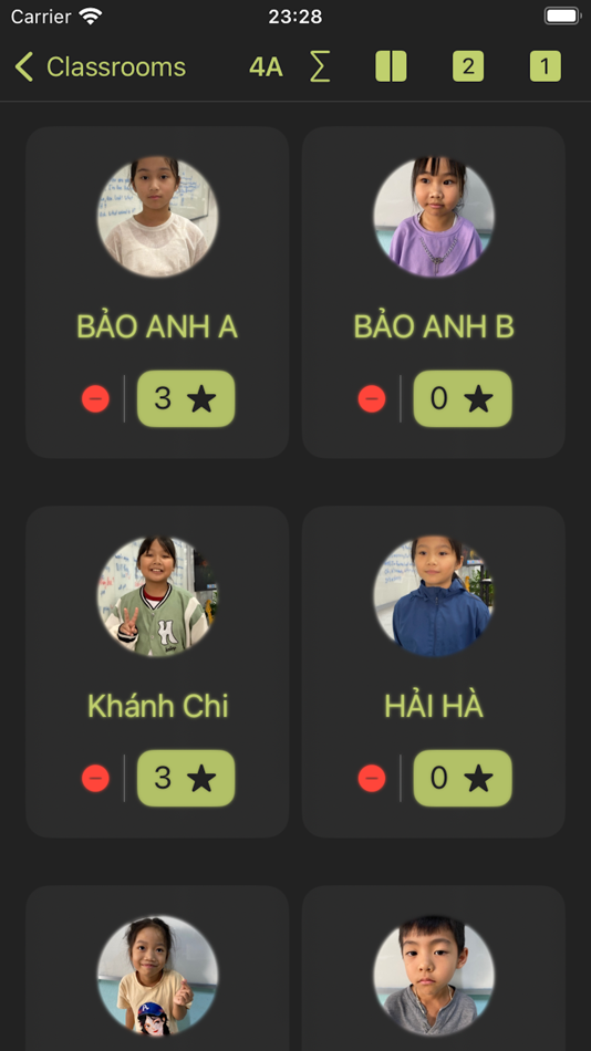 #3. Student Scores (iOS) 由: Quyen Dang