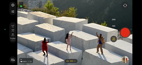Final Cut Camera - L'app consente di catturare scene complesse con movimenti fluidi grazie a "120 FPS" in 4K, utilizzando il codec ProRes Log 2 per massimizzare la gamma dinamica e la flessibilità di grading.
