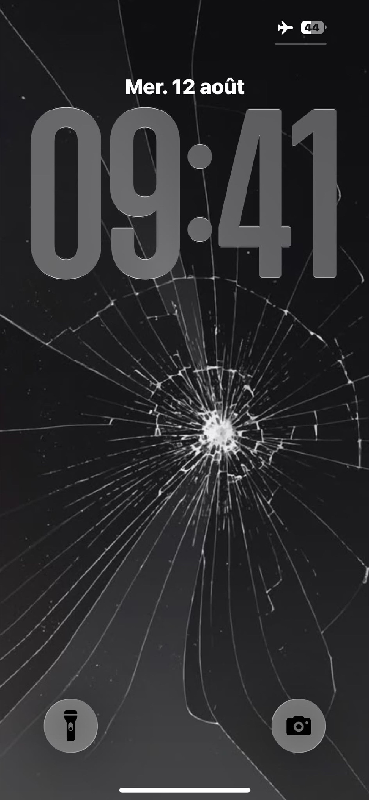 Screenshot 3 of Broken Screen 4k
