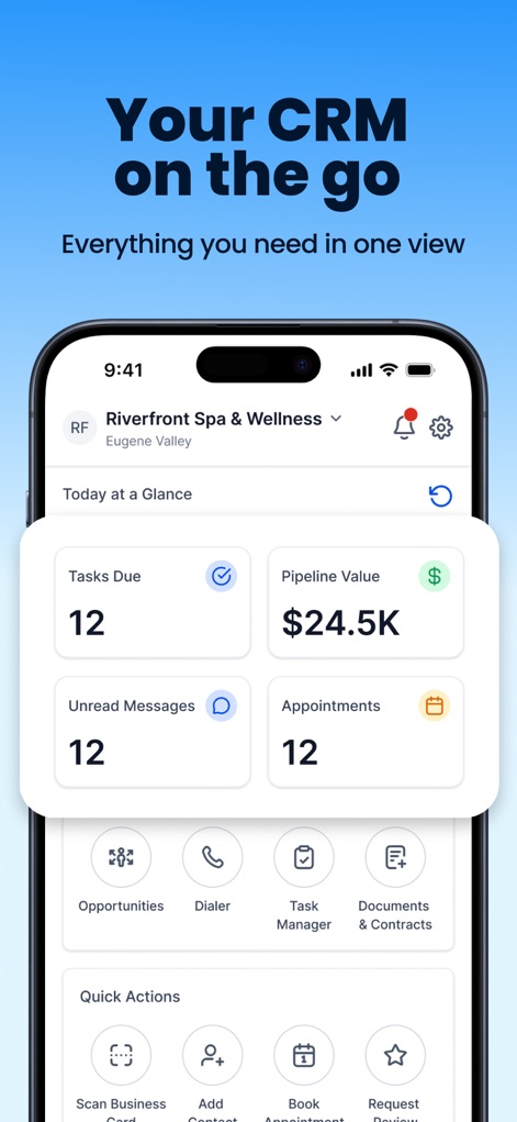 HighLevel - Esta captura muestra el panel de CRM móvil, revelando métricas clave como el "Pipeline Value" y un acceso rápido a "Quick Actions" para la gestión diaria.