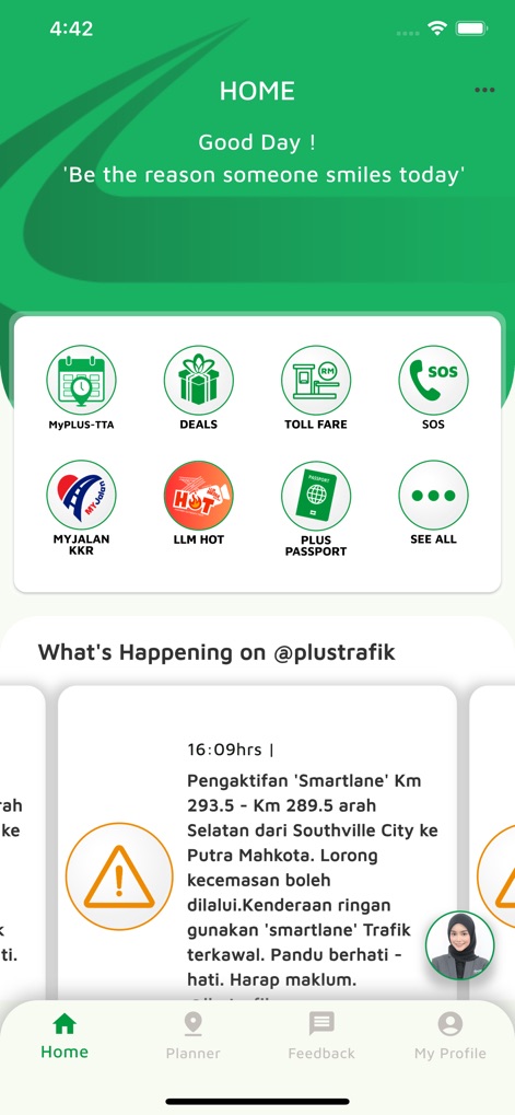 PLUS App (Official) - La schermata Home offre accesso rapido a funzionalità chiave tramite icone dedicate e mostra aggiornamenti dinamici sul traffico, come l'avviso di attivazione di una Smartlane.