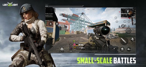 Lost Light: Weapon Skin Treat - Das Bild präsentiert eine weibliche Spielfigur mit Beret und Gewehr und zeigt gleichzeitig das In-Game-HUD während eines Gefechts in einem detailreichen Containerhafen.