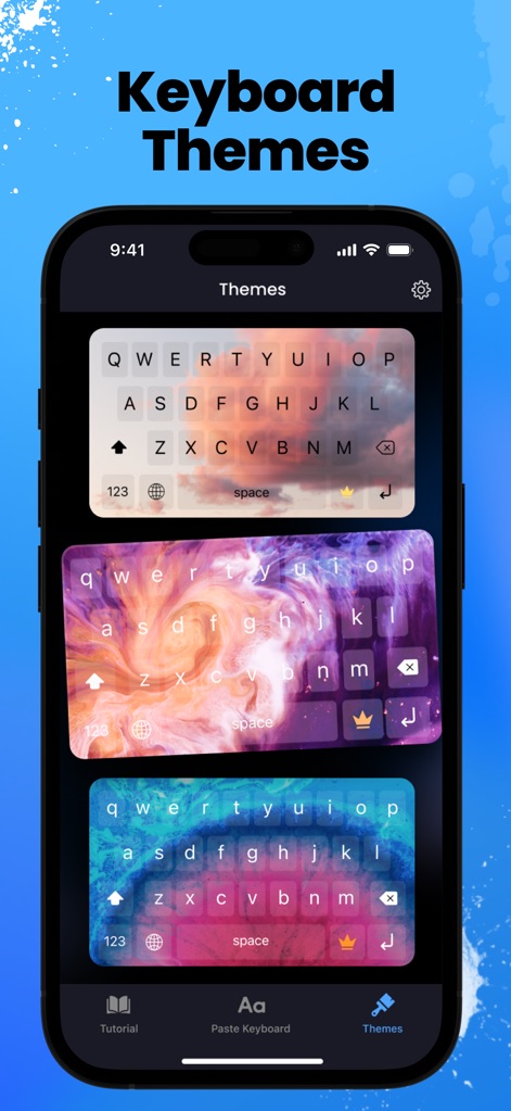Fonts＋Font Keyboard for iPhone - Los usuarios pueden personalizar su teclado con una colección diversa de temas estéticos, que incluyen fondos vibrantes y diseños artísticos, transformando la experiencia de escritura.