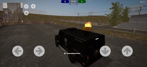 Invasão Elite - El juego permite controlar vehículos tácticos como un camión blindado, con controles direccionales intuitivos superpuestos en la pantalla, añadiendo una capa estratégica al combate urbano.