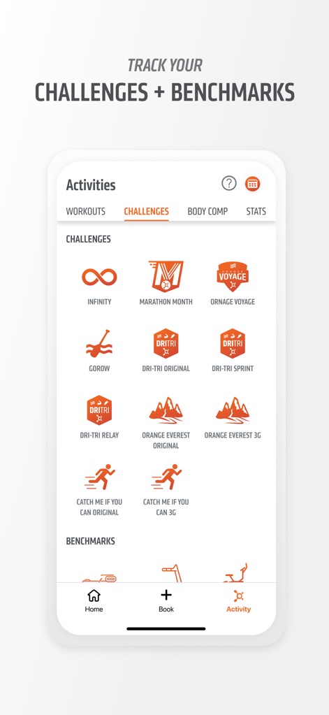 Orangetheory Fitness - Esta sección anima a los usuarios a mantenerse motivados mediante una variedad de desafíos temáticos y el seguimiento de sus hitos, mostrando iconos distintivos y pestañas de navegación para organizar las actividades.