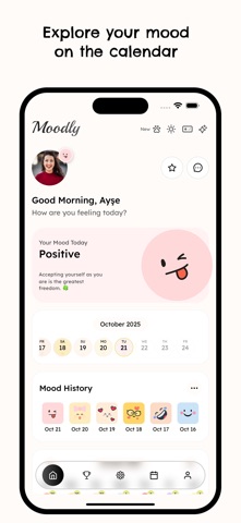 Moodly: Mood Tracker & Emoji Screenshot 1 of 8