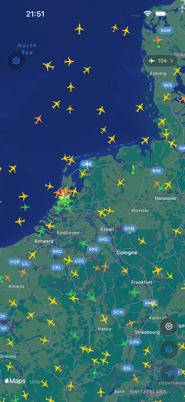 Contrail - Live Flight Tracker screenshot 1 of 5