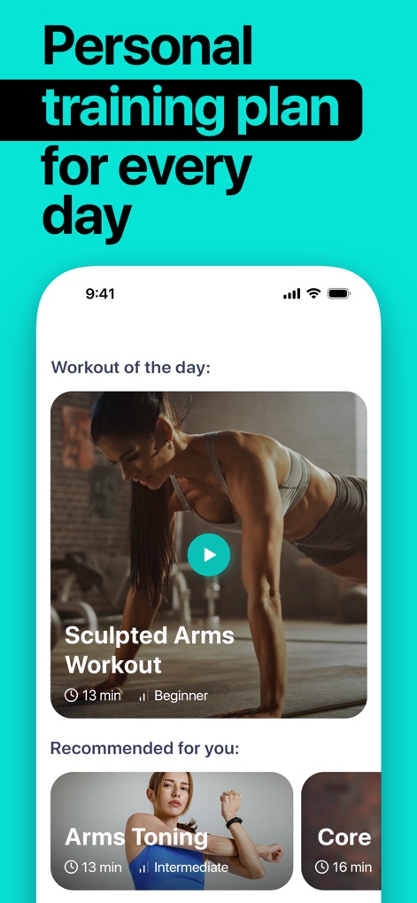 Home Workout Planner, Tracker - Cada día, la aplicación sugiere un "Workout of the day" con detalles como la duración y el nivel, y ofrece recomendaciones adicionales como "Arms Toning" adaptadas al usuario.