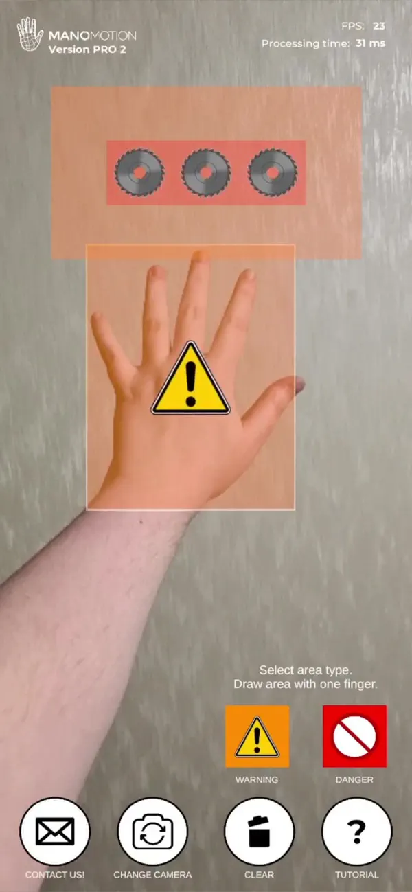 #2. SaferHands (iOS) Podle: ManoMotion