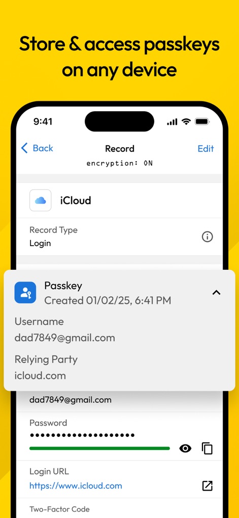 Keeper Password Manager - Dieser Screenshot illustriert die Speicherung und den Zugriff auf Passkeys, dargestellt durch den iCloud-Passkey-Eintrag und die zugehörigen Detailinformationen wie Benutzername und Login-URL.