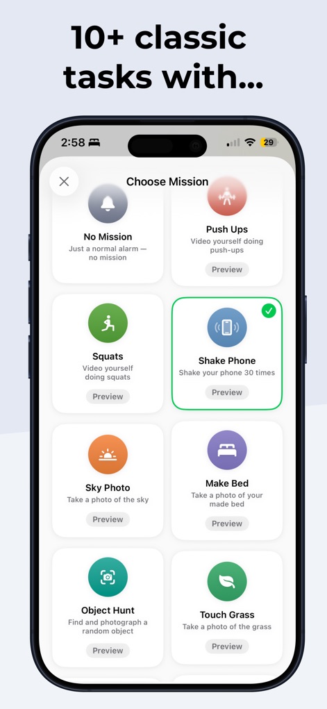 Wayk: Alarm Clock to Wake Up - La interfaz permite a los usuarios seleccionar entre más de 10 tareas clásicas como 'Push Ups' y 'Shake Phone', ofreciendo una variedad de opciones para personalizar su misión diaria y garantizar el despertar efectivo.