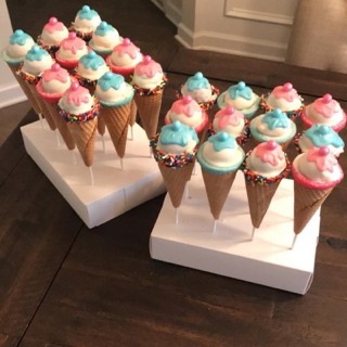 Cassi Cake Pops
