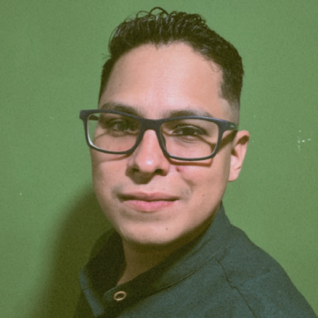 AppleMusic profile picture for @frank_cm7