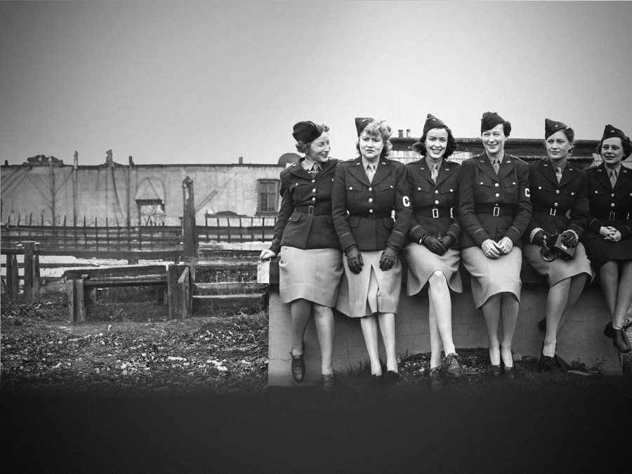 WWII: Women on the Frontline - Apple TV