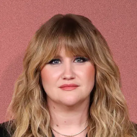 Jillian Bell