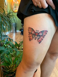 Hen’s Tooth Tattoo photo 5