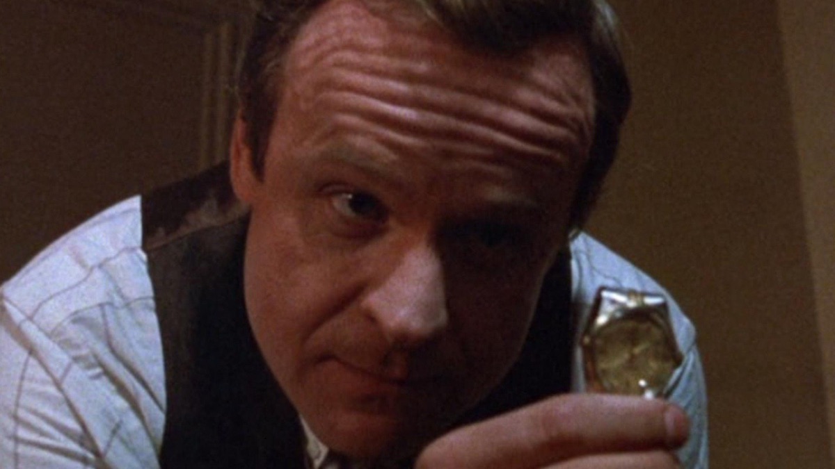 Everybody's Favorite Bagman Law & Order (Series 1, Episode 6) Apple