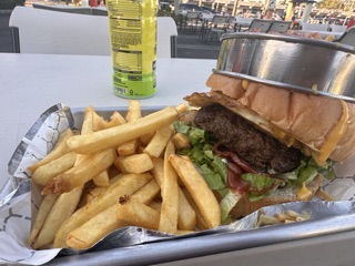 BurgerManiaa Photos