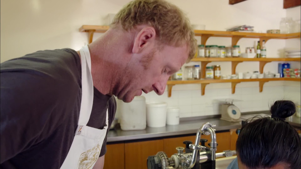 ‎Victoria - Destination Flavour (Series 3, Episode 7) - Apple TV (UK)