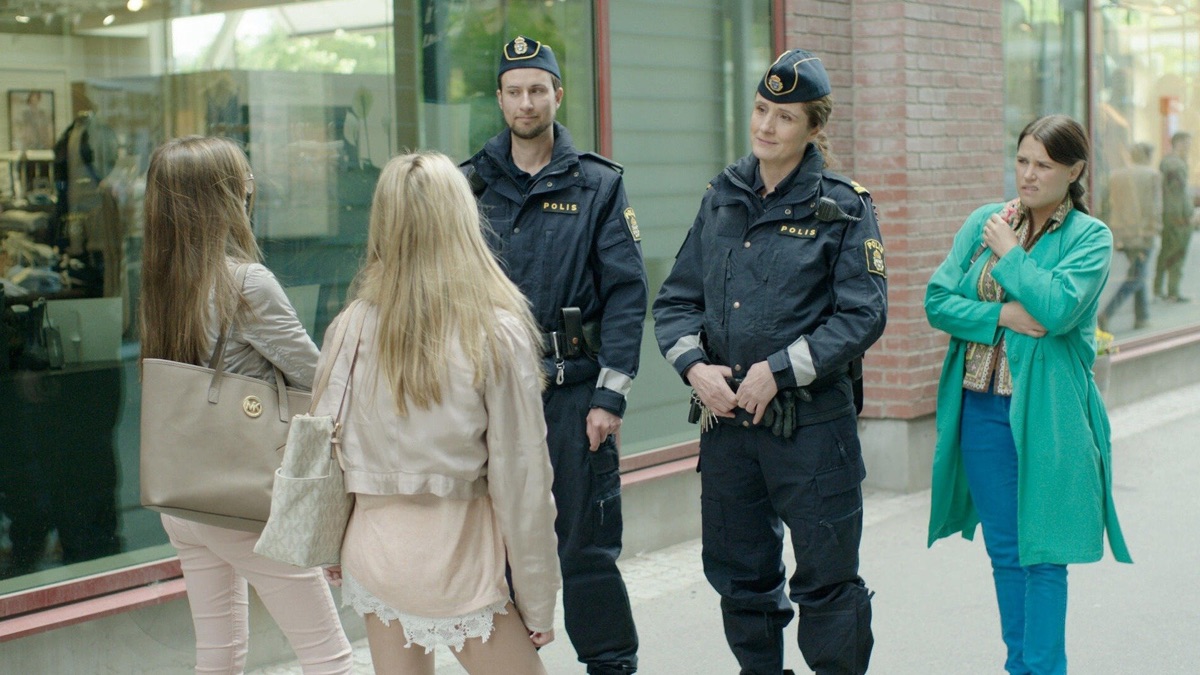 Cops - Sunny Side (Season 5, Episode 7) - Apple TV