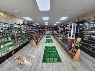 Mood Vapes and Smokes Shop in Commerce City, CO United States