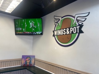 Wings & Pot