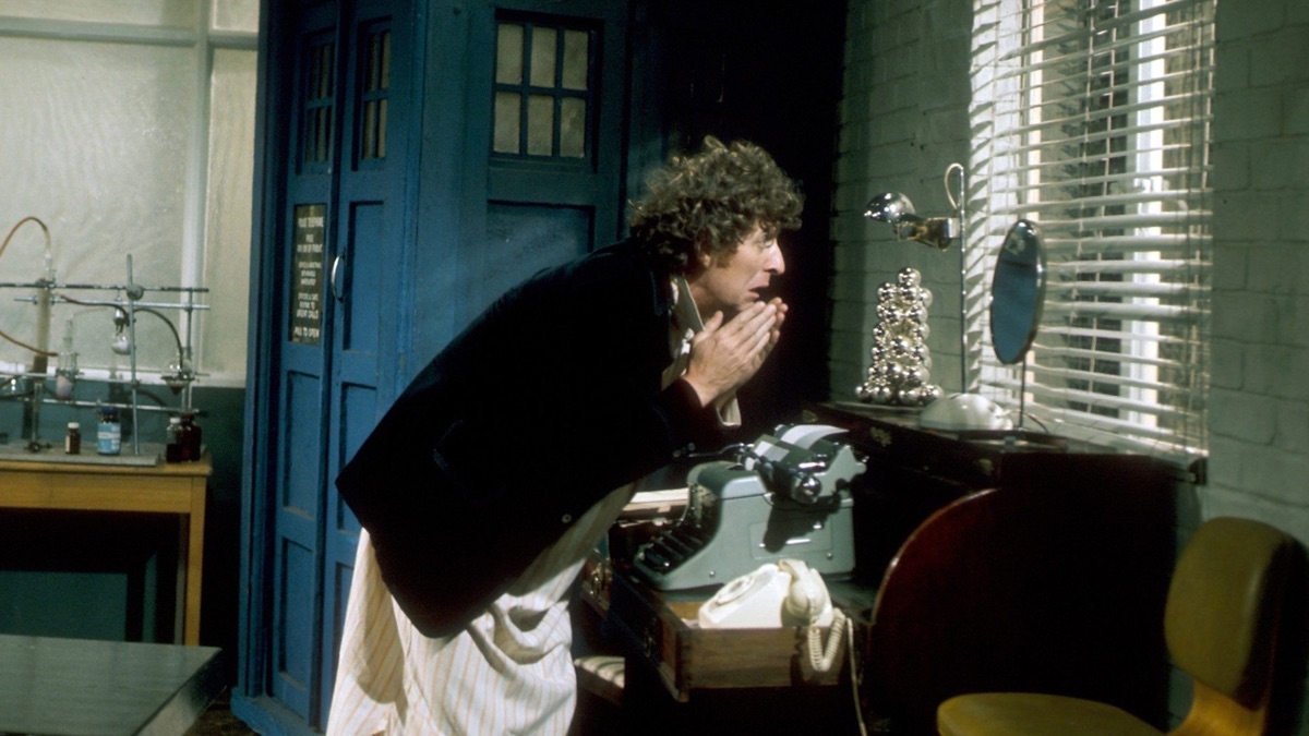 ‎Robot (1) - Doctor Who (1963–1996) (Series 12, Episode 1) - Apple TV (UK)