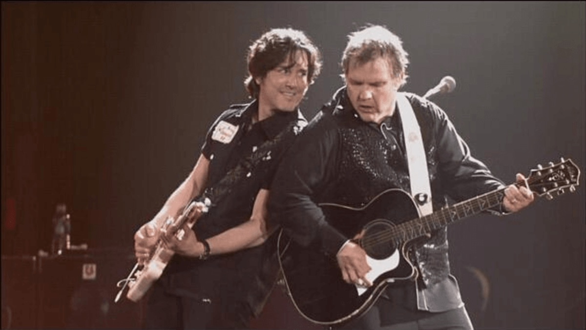 Meat Loaf 3 Bats Live Apple TV (UK)