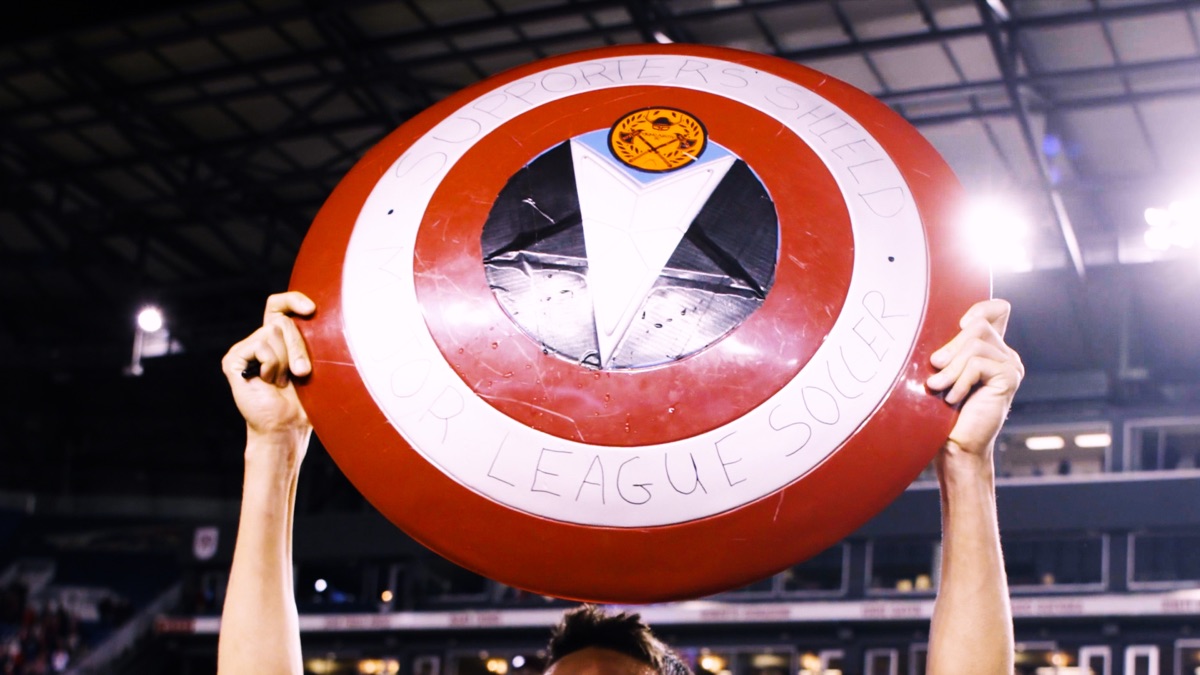 ‎Another Shield - New York Moments (Series 2023, Episode 1) - Apple TV (KR)