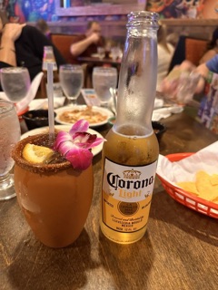 La Esquina Restaurante y mas