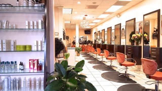 Yvelisse Salon