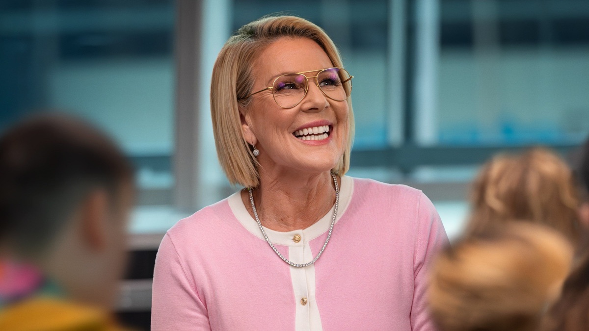 ‎Julia Morris – The Assembly (Season 2, Episode 4) - Apple TV (AU)