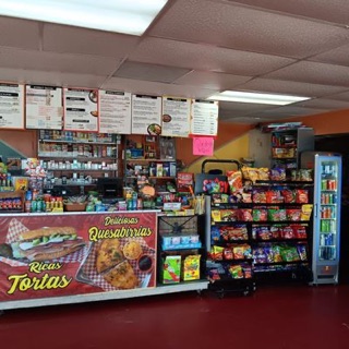 Trompitoz Taqueria Photos