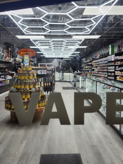 843 smoke and vape Clear' Vapes May Have Even Worse Health Effects main image 0