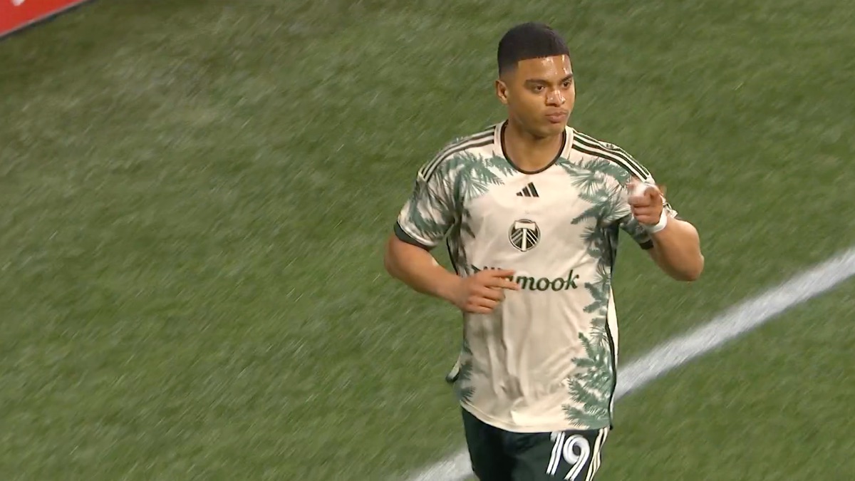 ‎Goal: K. Kelsy vs. COL, 76' - Watch MLS Highlights