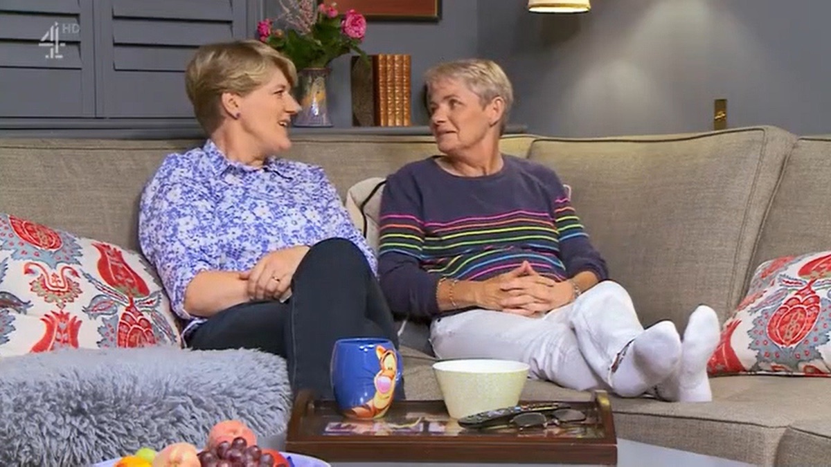 Series 3 Episode 7 Celebrity Gogglebox (Series 3, Episode 7) Apple