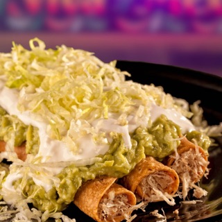 La Esquina Restaurante y mas