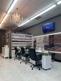 Trimmers Hair & Nail Design