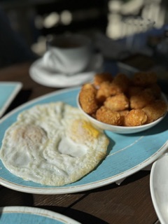 Auntie's Bakery And Cafe