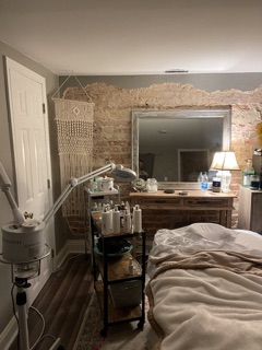 Mario Enriquez Salon Studio